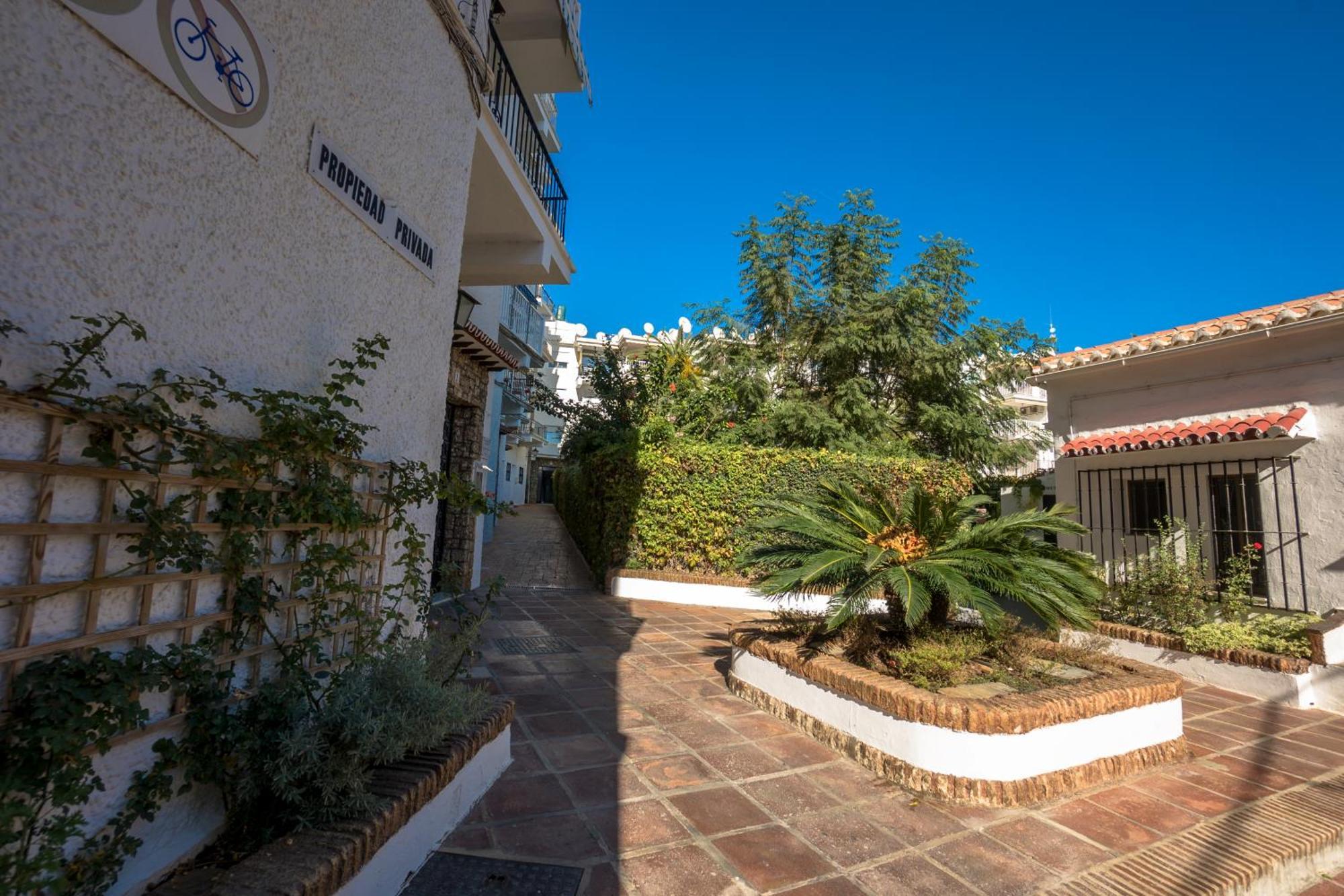 Coronado 136 Menyber Nerja Bagian luar foto